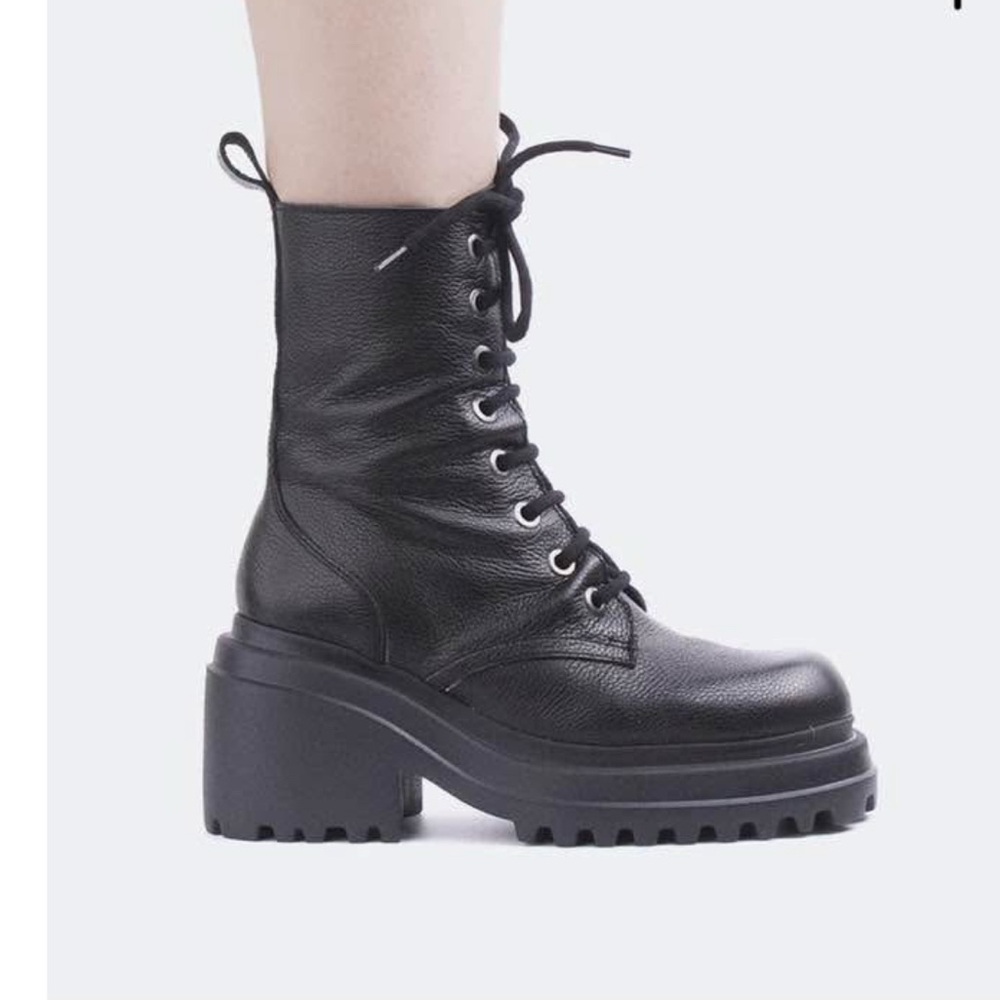 L'INTERVALLE Black Combat Boots